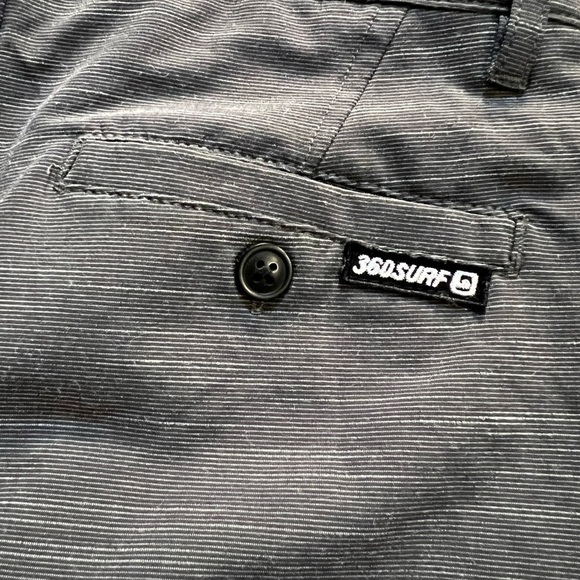 Hybrid Boy’s Water To Land Shorts, Size 9-10 Years, Excellent Preloved Condition - Picture 4 of 4